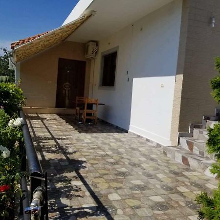 Guesthouse Aleks Ksamil Buitenkant foto