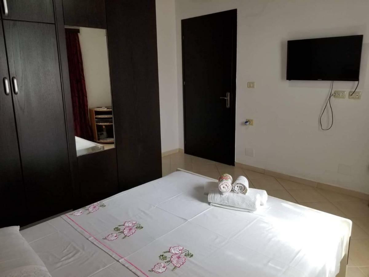 Guesthouse Aleks Ksamil Buitenkant foto