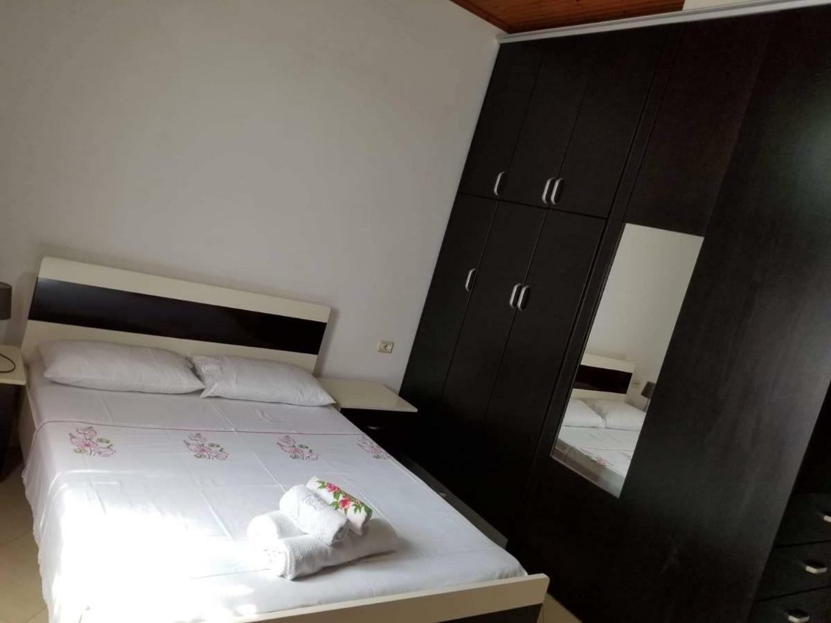 Guesthouse Aleks Ksamil Buitenkant foto